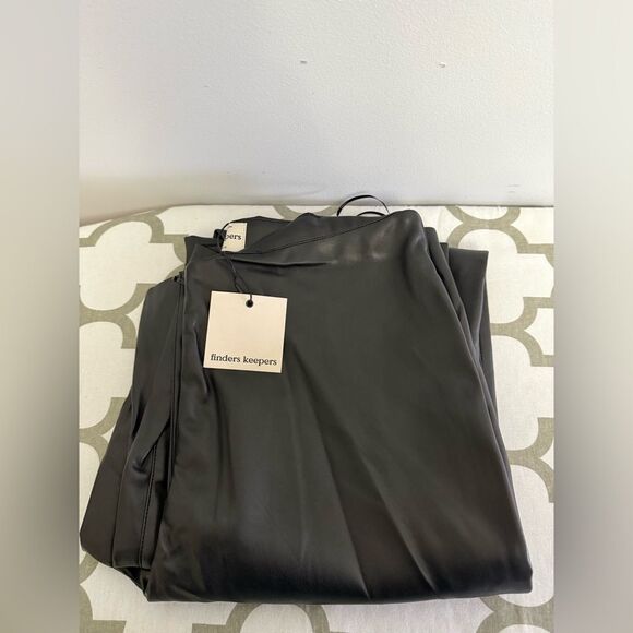 Finders Keepers LAYLA PU Faux Leather PANT NWT Size US 10 - Picture 1 of 13
